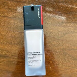 Shiseido Syncho Skin Foundation
